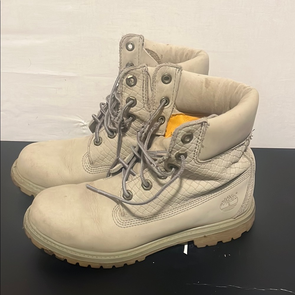 Timberland Quilted Beige Ankle Boots